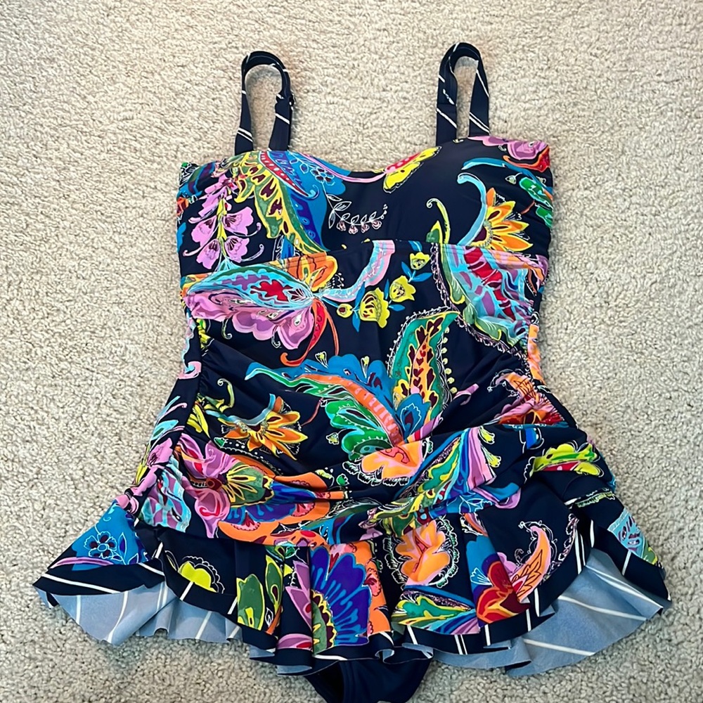 One piece swimsuit
